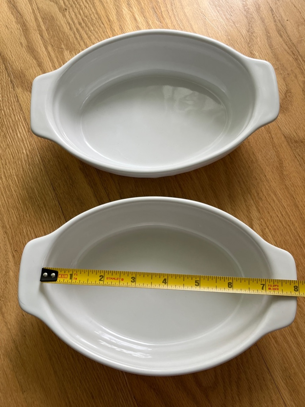 CERUTIL STONEWARE Oval Ceramic Baking Dishes in White (Set of 2) - Picture 8 of 10